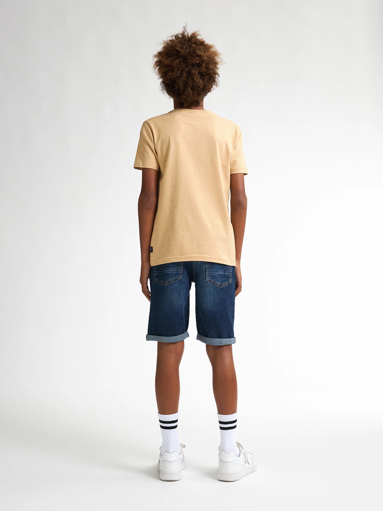 B-1050-SHO002-5806