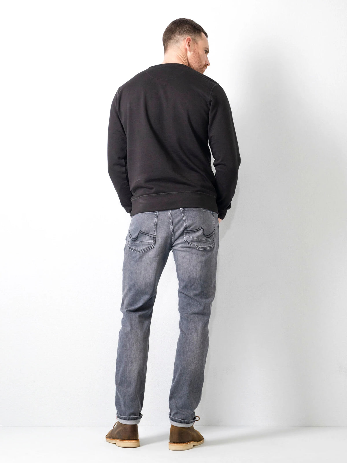 RUSSEL-9700