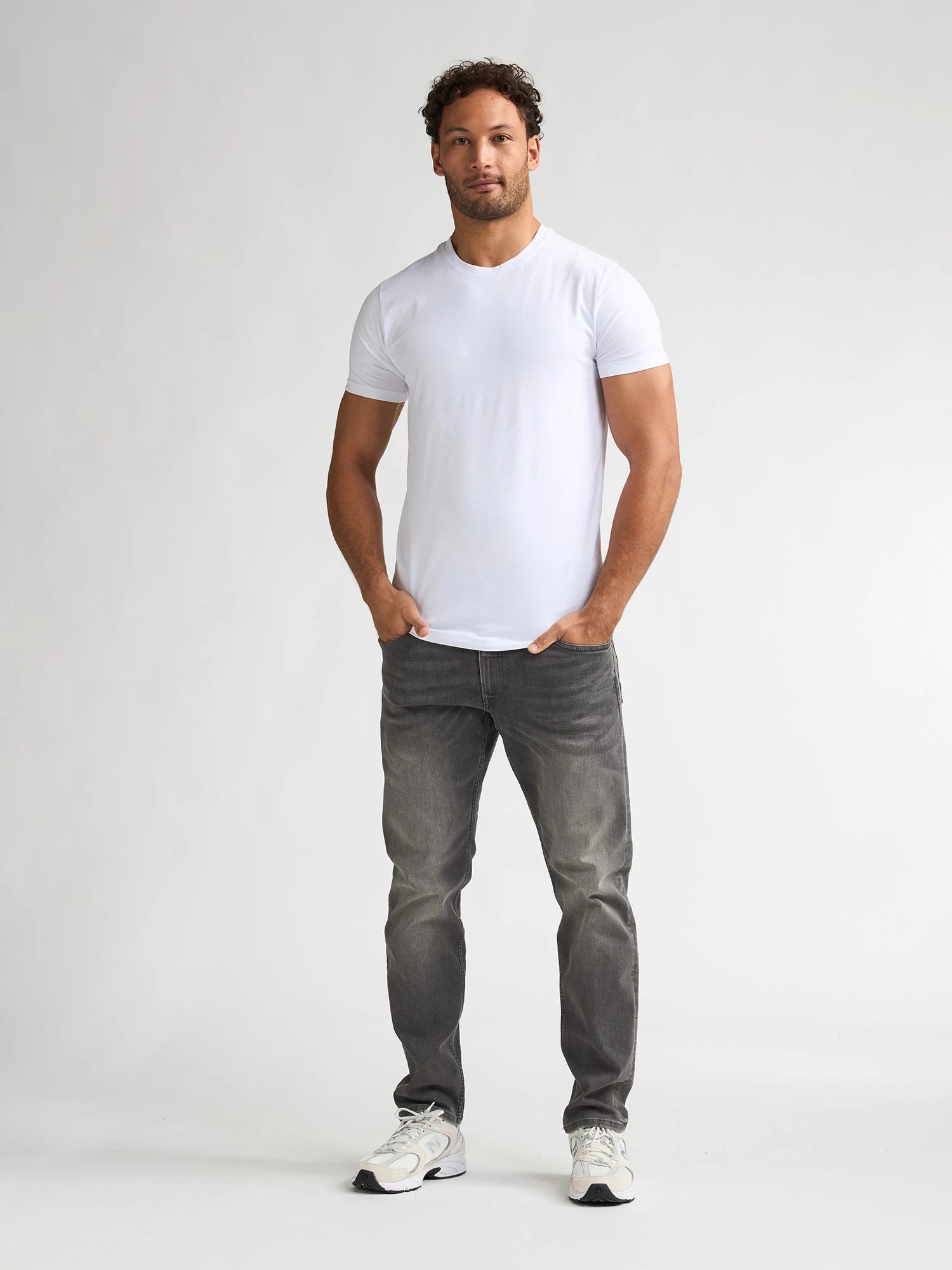 BLAKE-R-0000