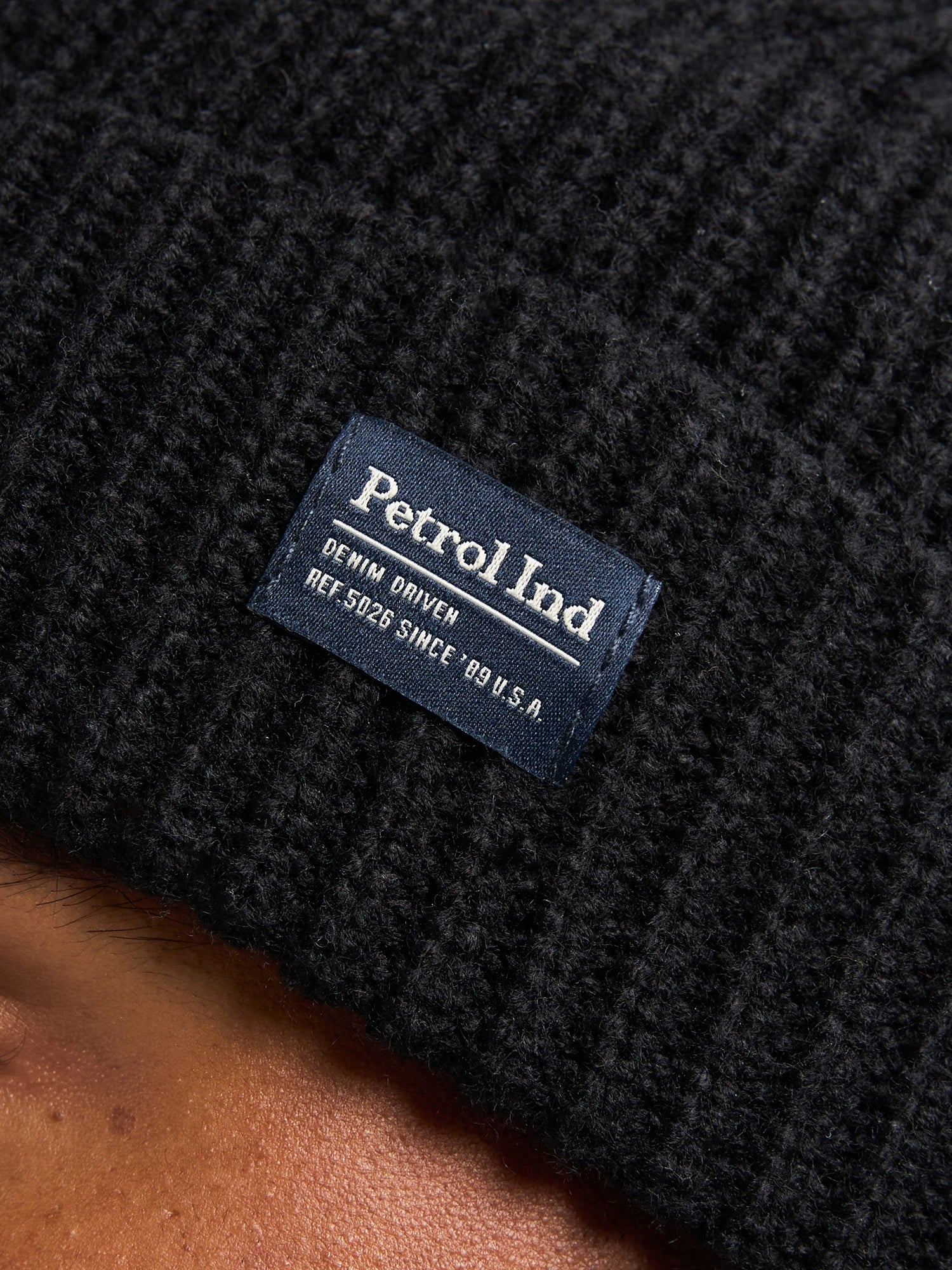M-3050-CAP822-9111