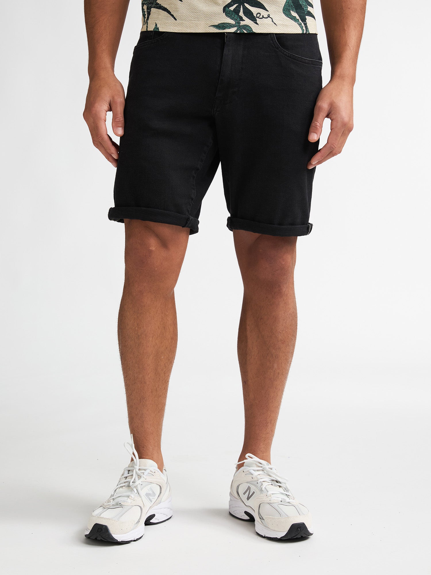 Petrol Industries Men BASSANO - Men Denim Short Regular Fit Regular Fit Black Stone