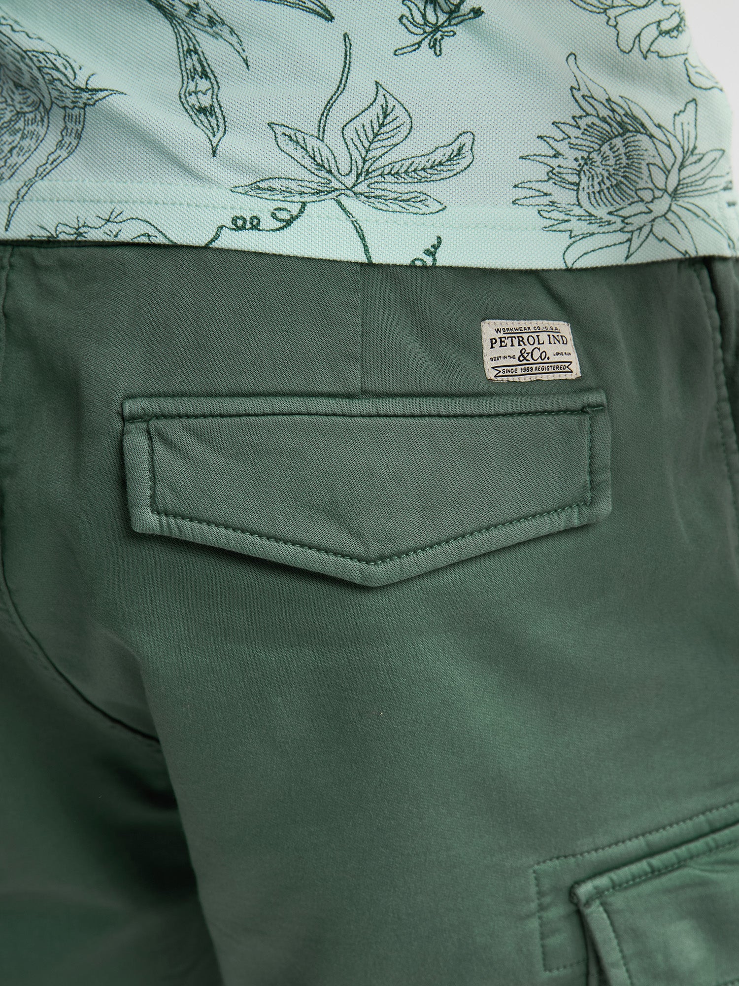 Petrol Industries Men Shorts Cargo Fit Oil Green