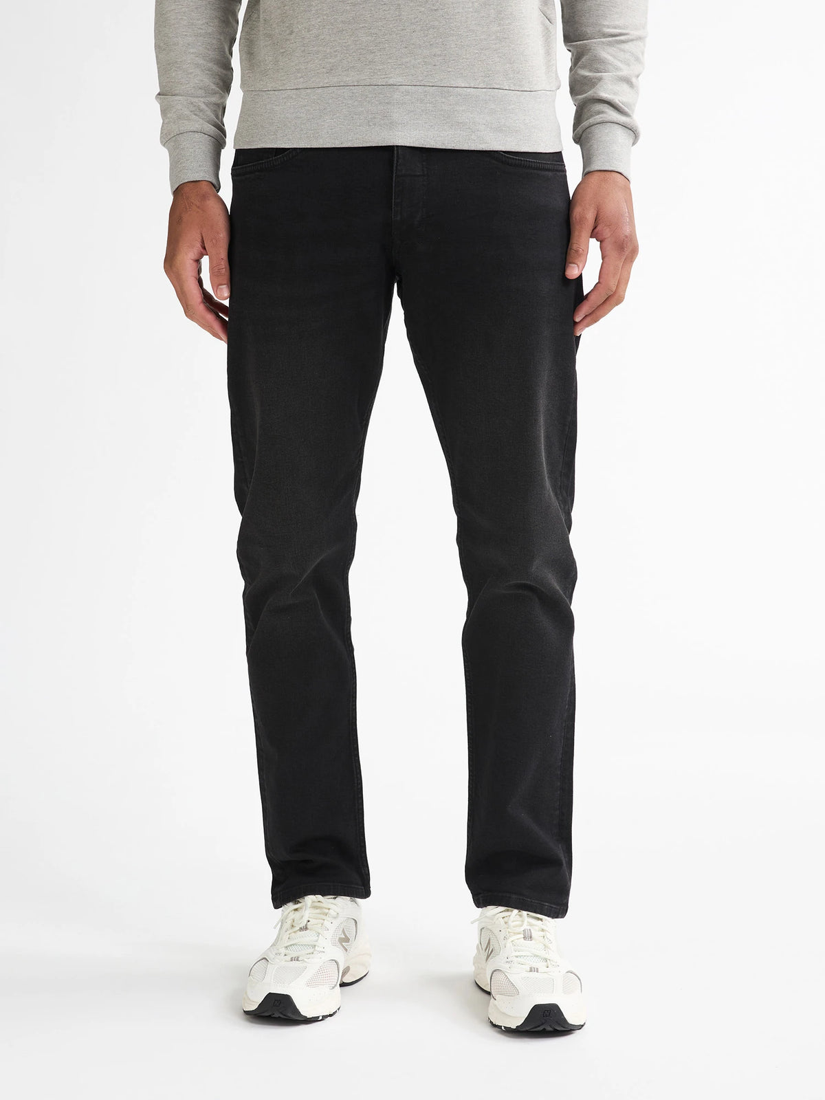 RUSSEL-9705