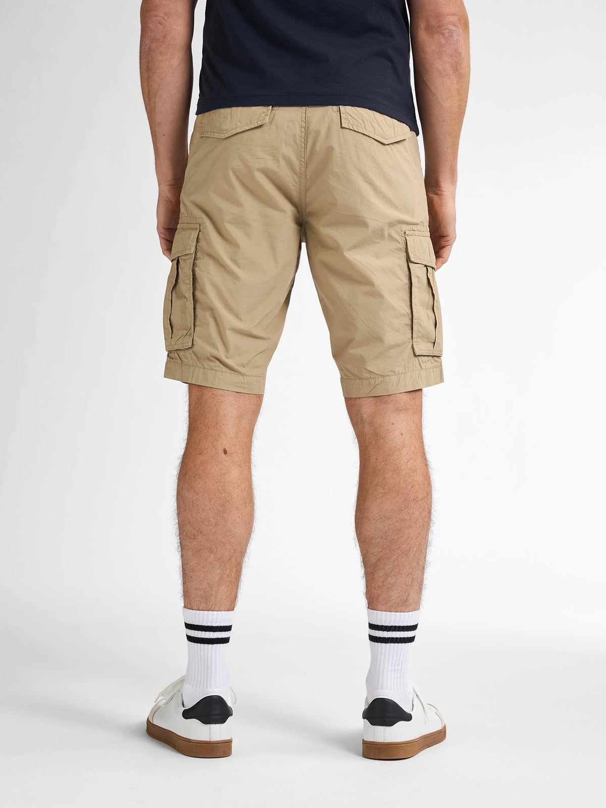 M-SS18-SP-SHO143-7130