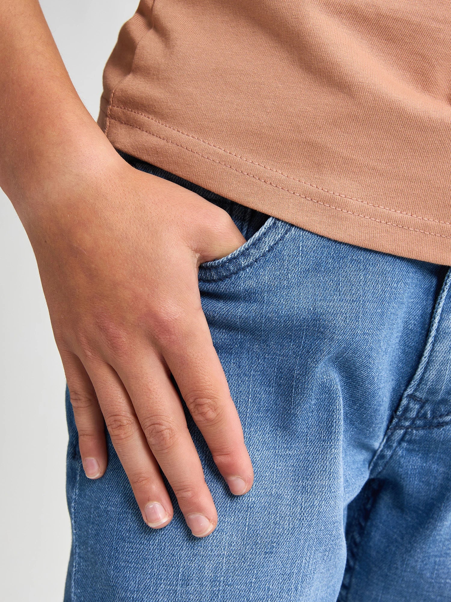 B-1050-SHO026-5856