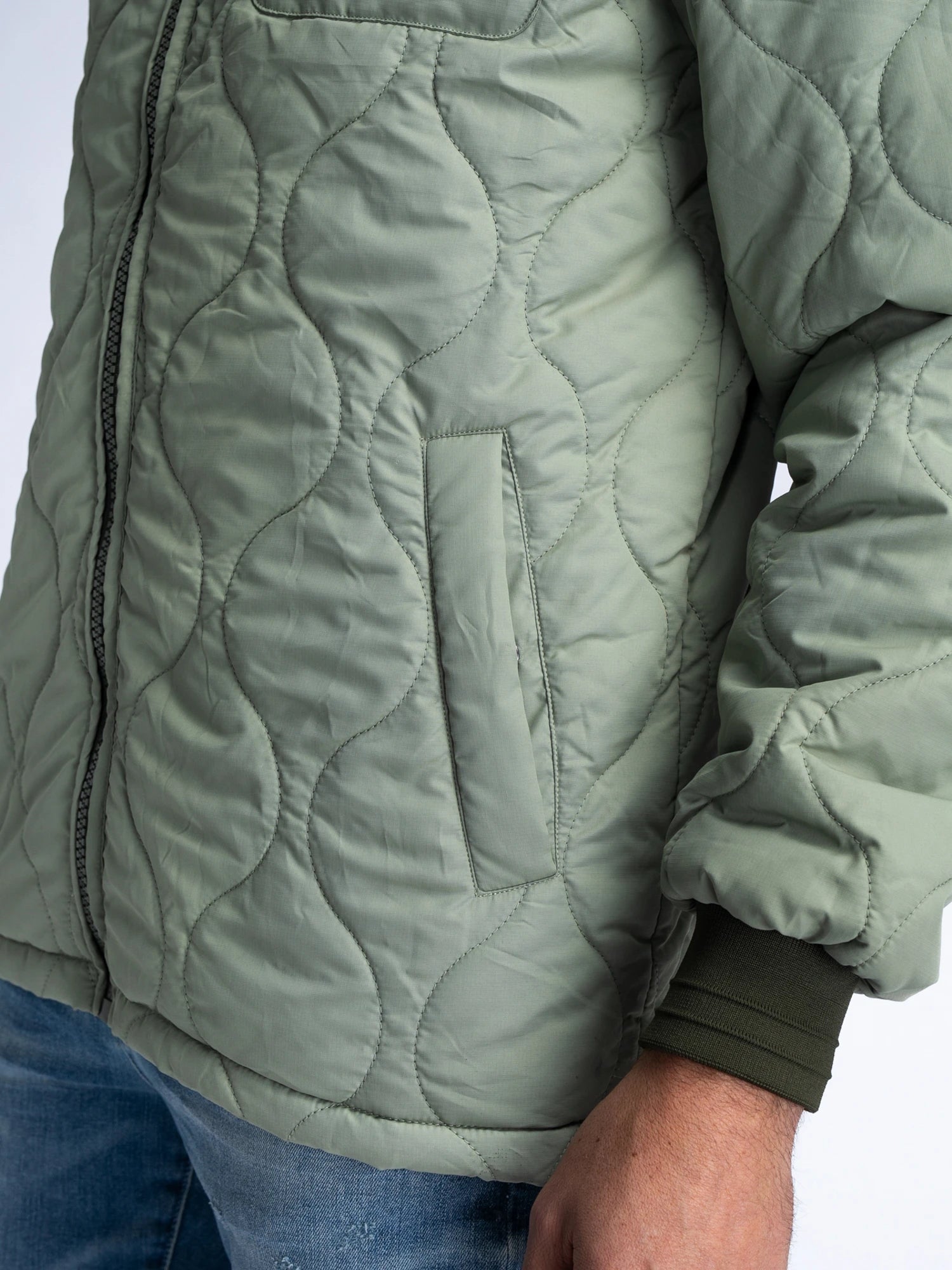 M-1040-JAC113-6158