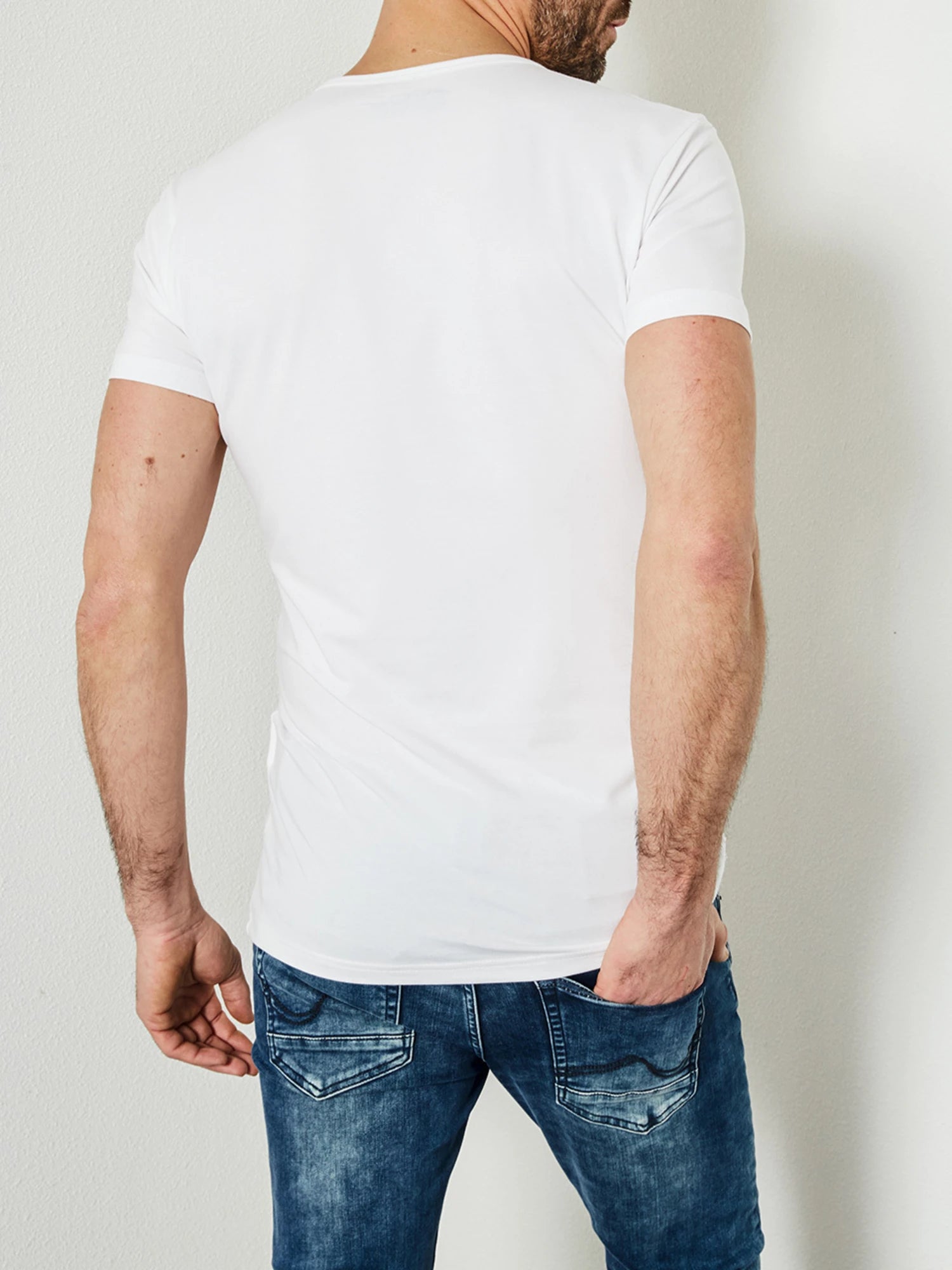 BF-RNECK-0000