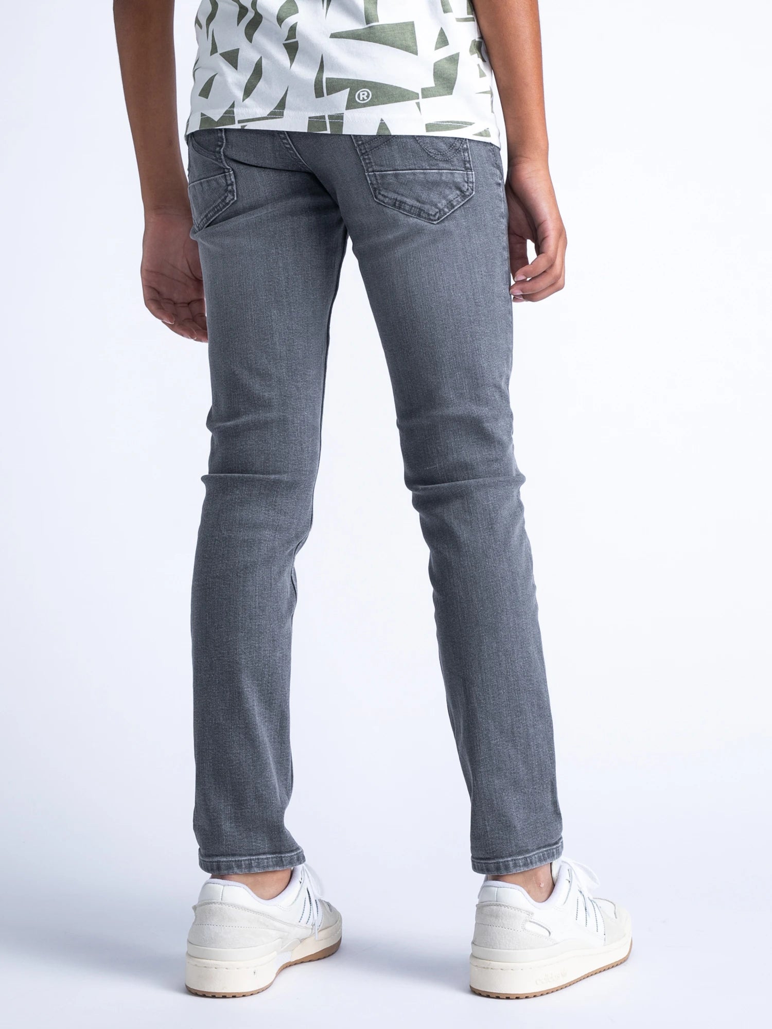 RUSSEL-BOYS-9700