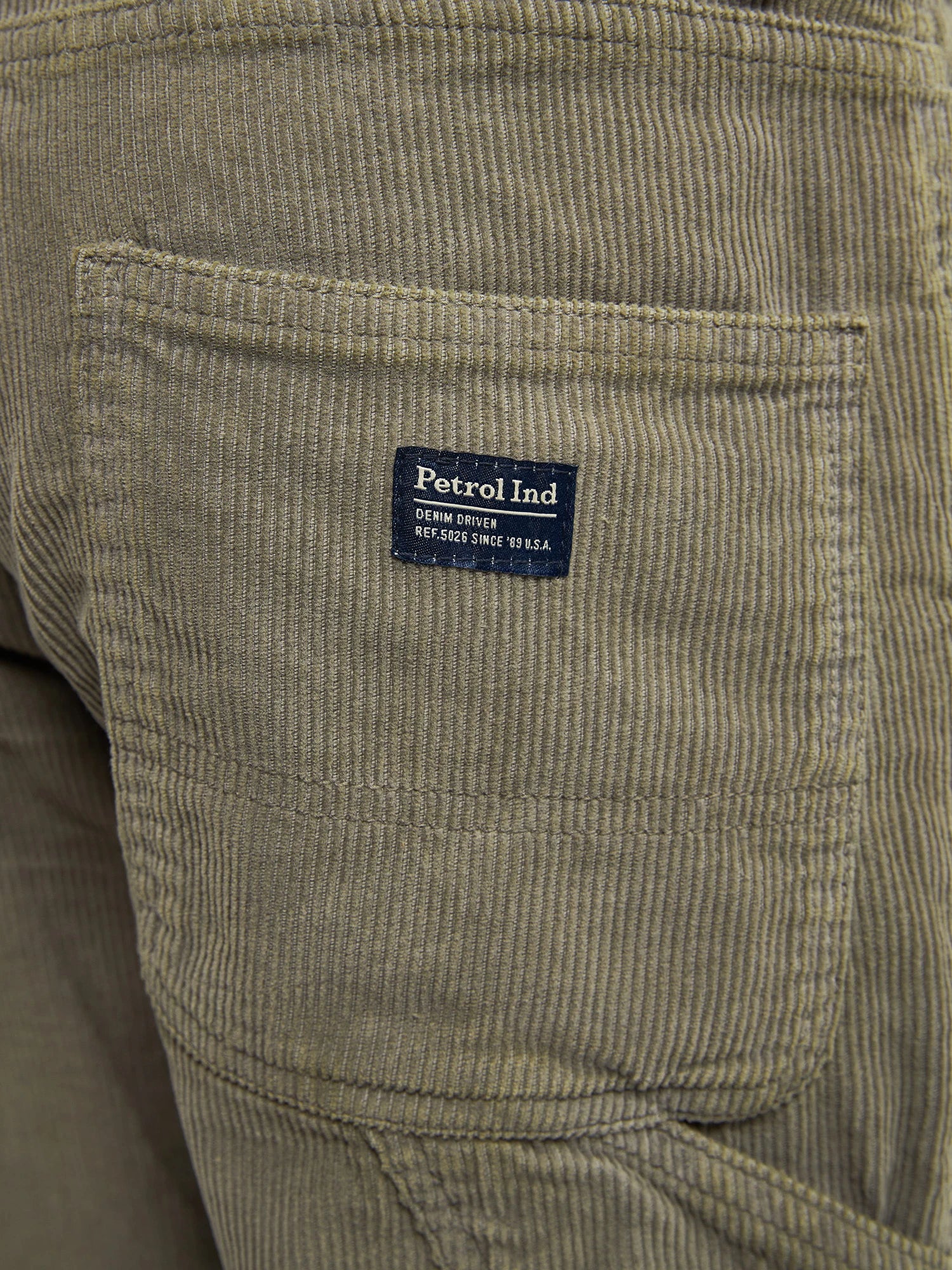 B-3050-DNM028-6174