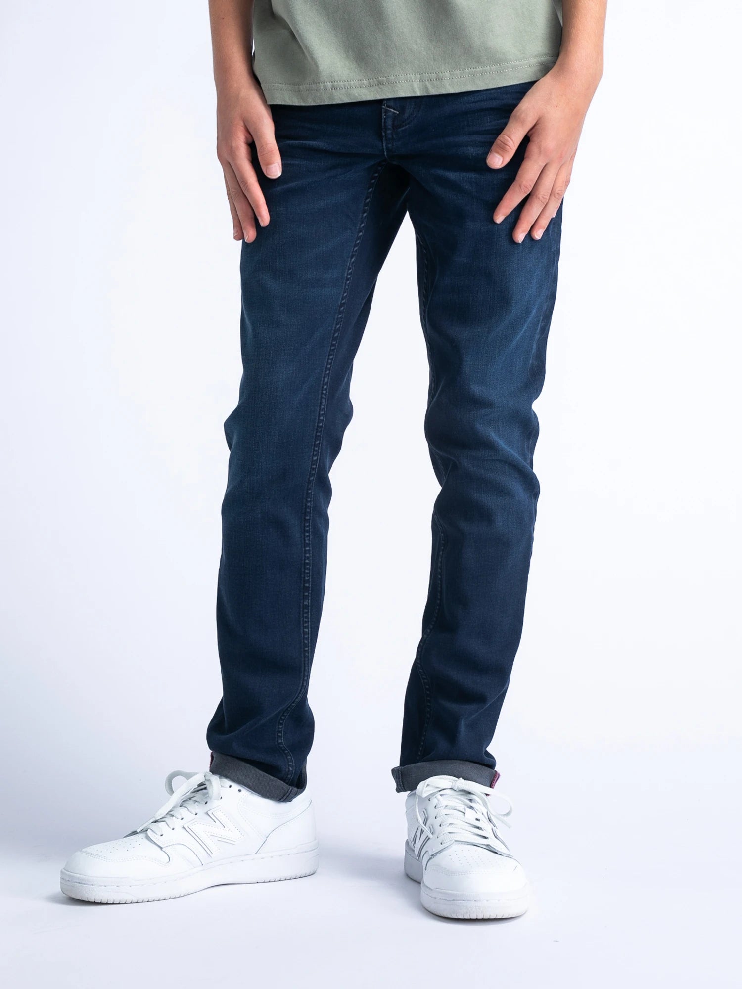 RUSSEL-BOYS-5803