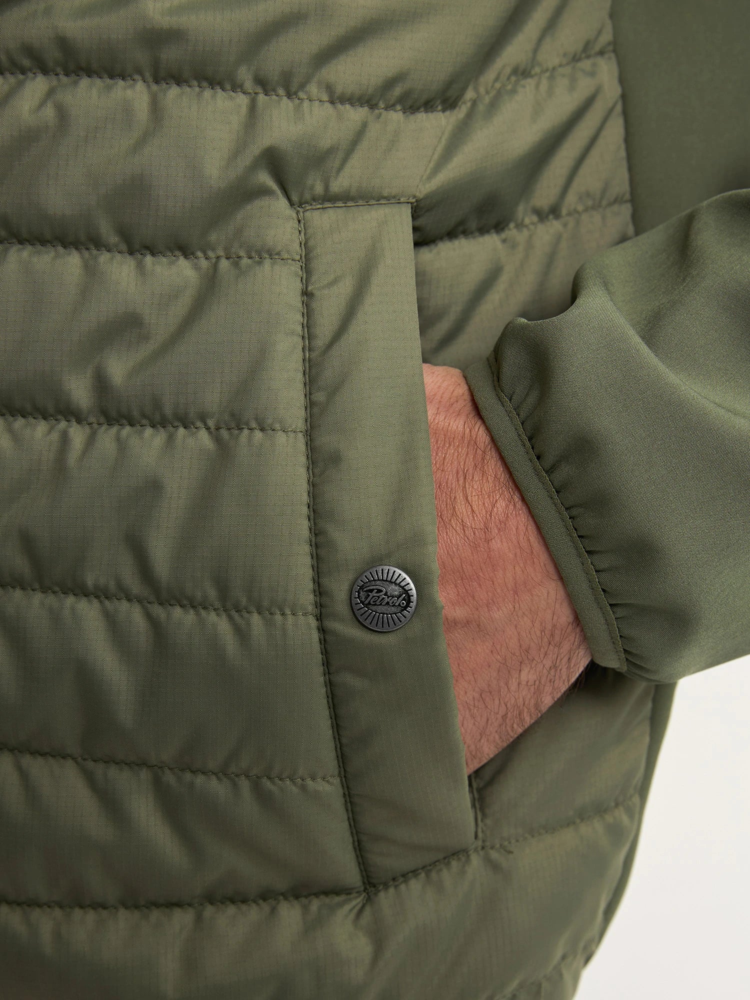 M-1050-JAC104-6134