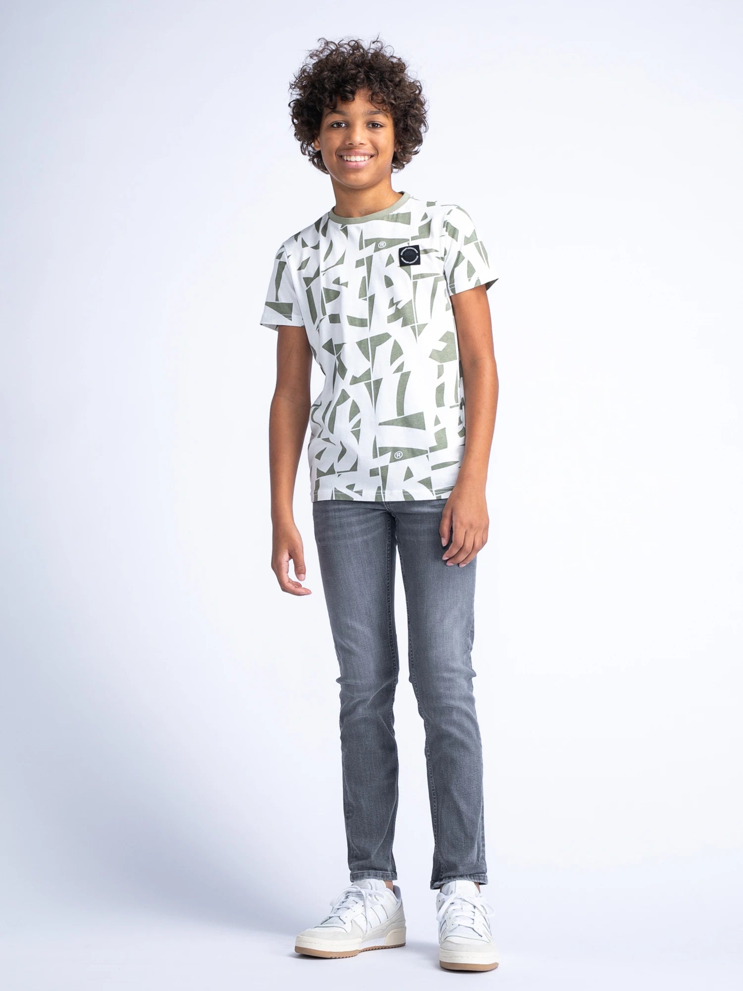 RUSSEL-BOYS-9700