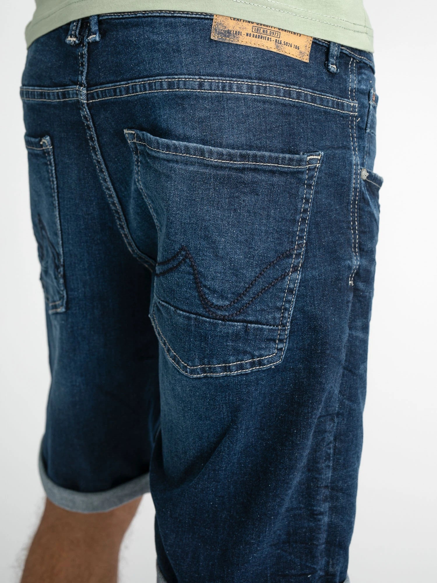 M-1030-SHO002-5806