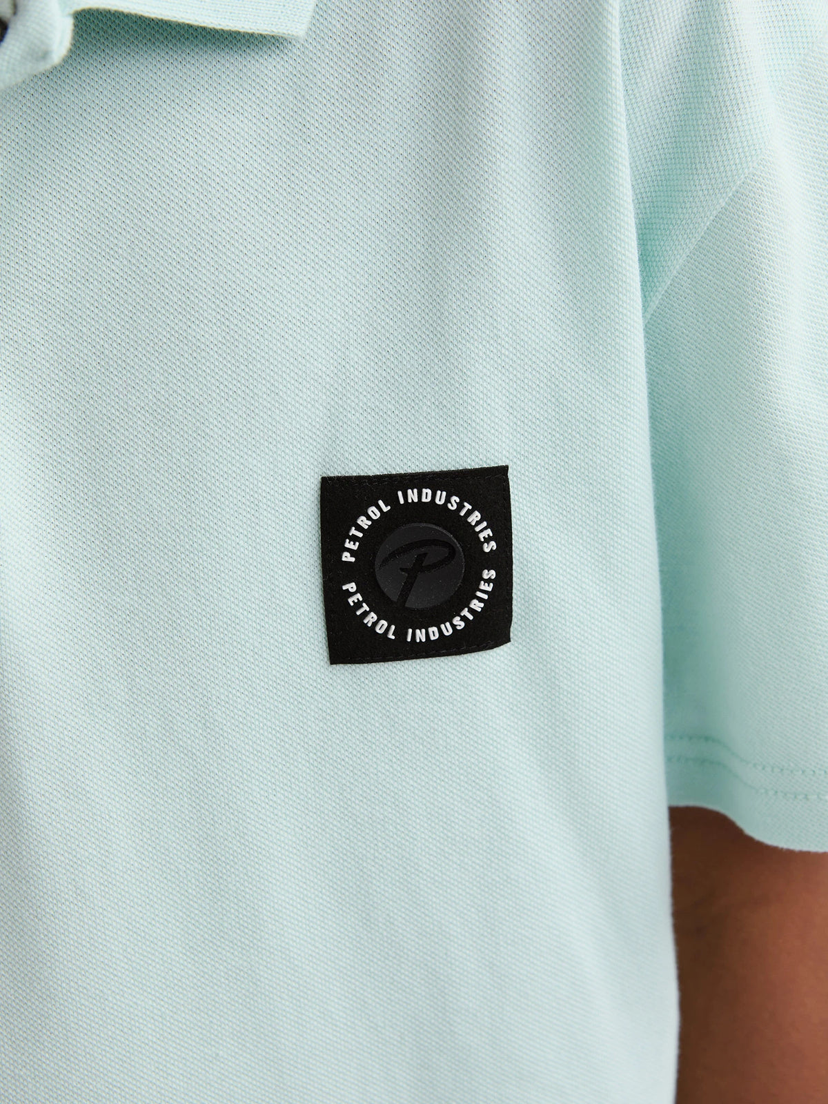 B-1060-POL945-6181