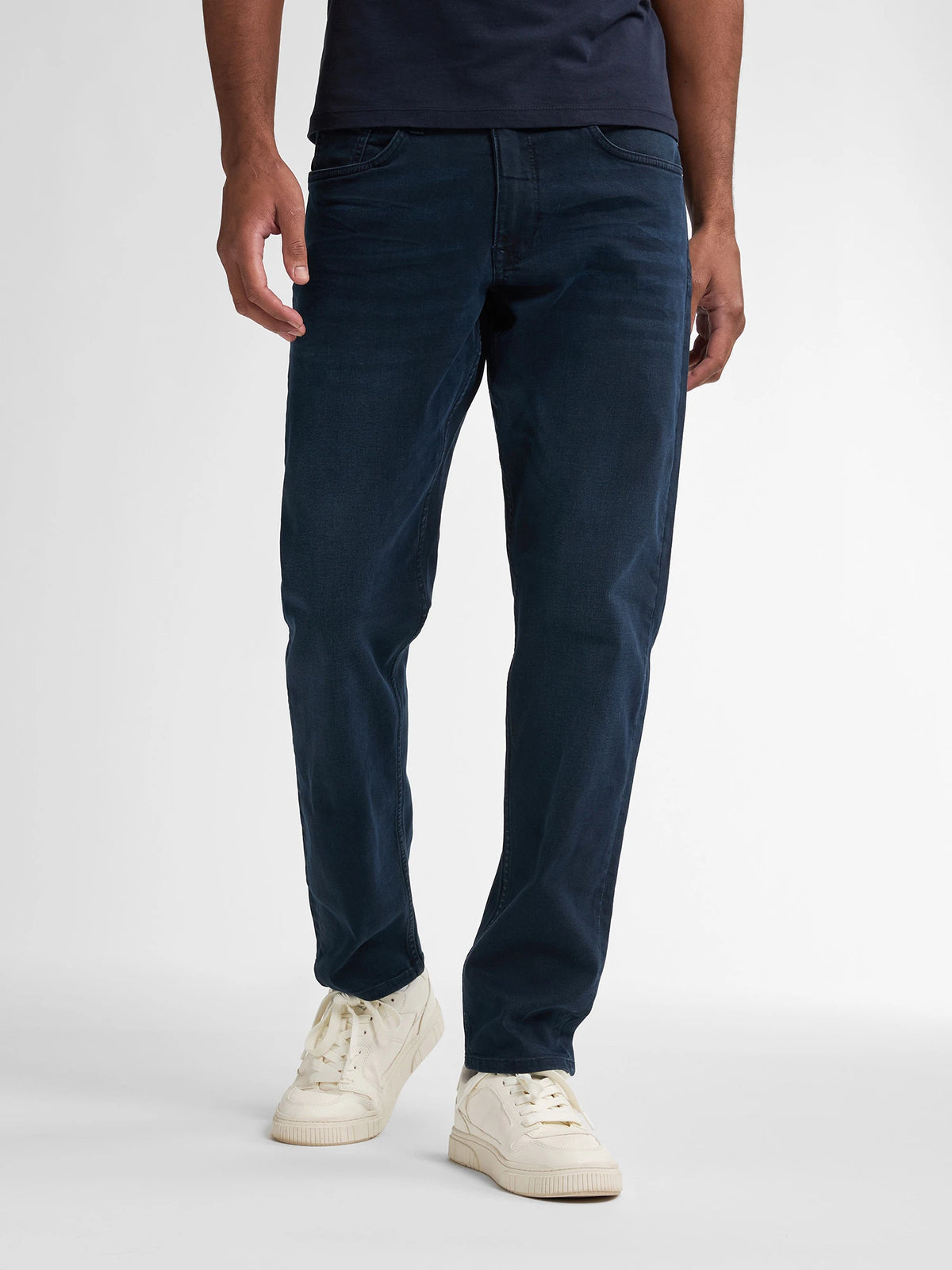 RUSSEL-5803
