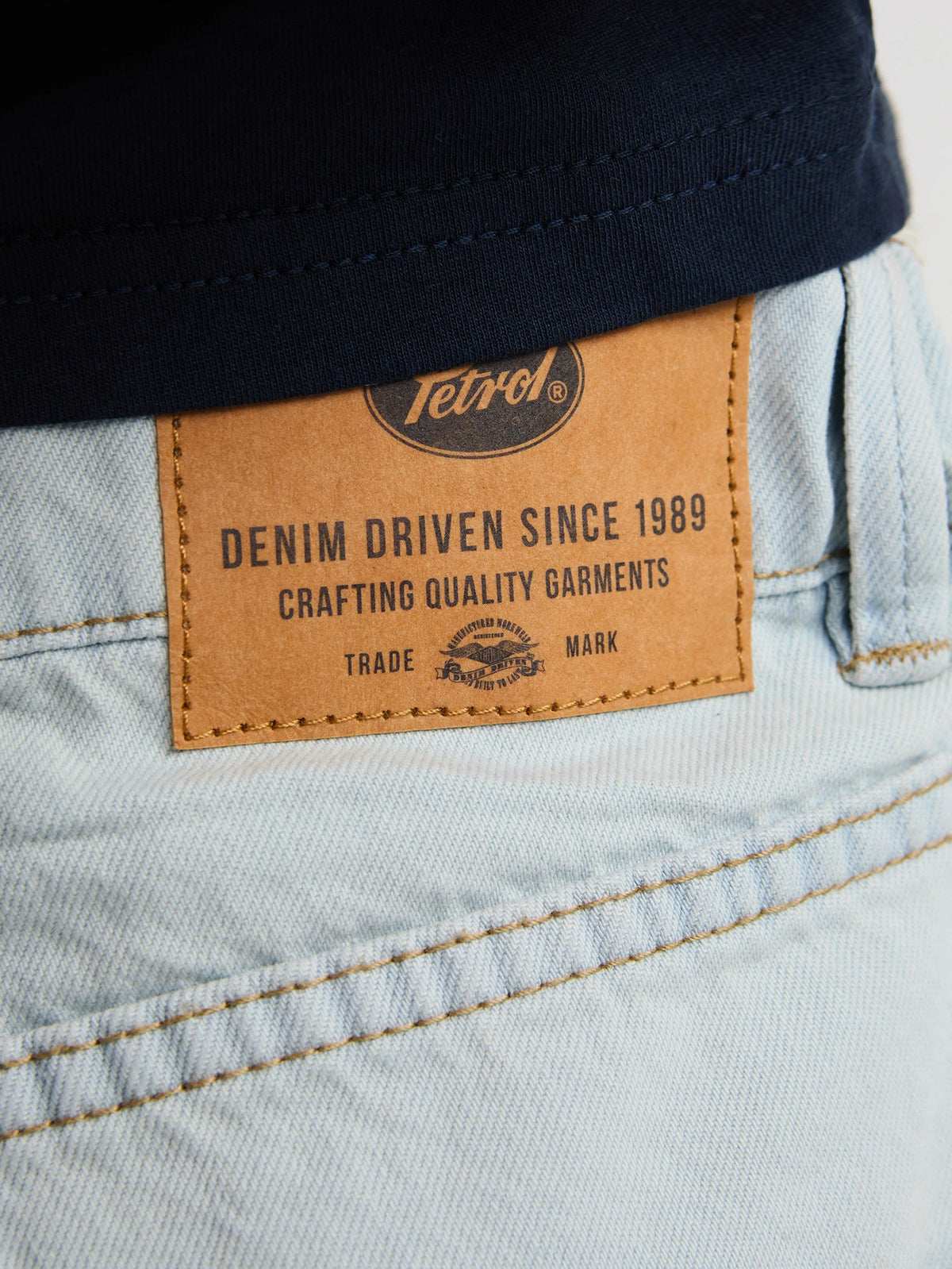 B-1060-DNM006-5700