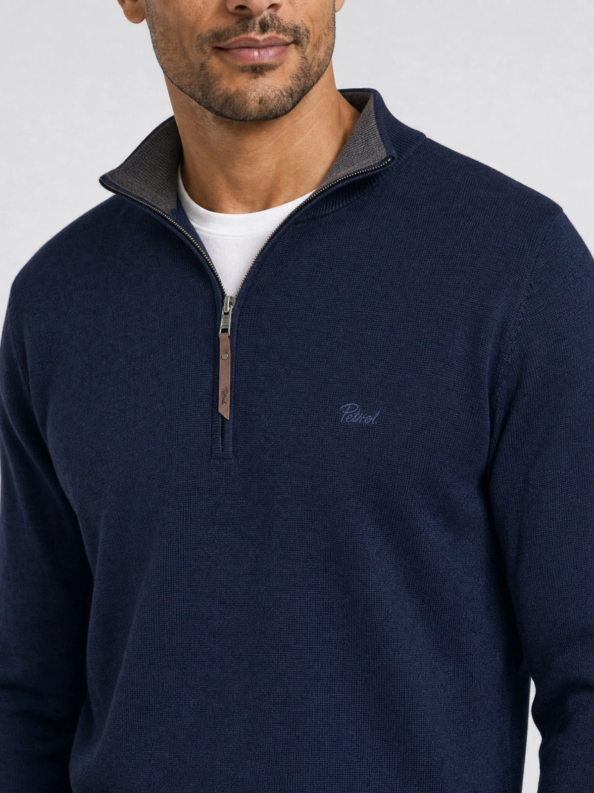 Jersey de punto fino con cremallera en el cuello millstone